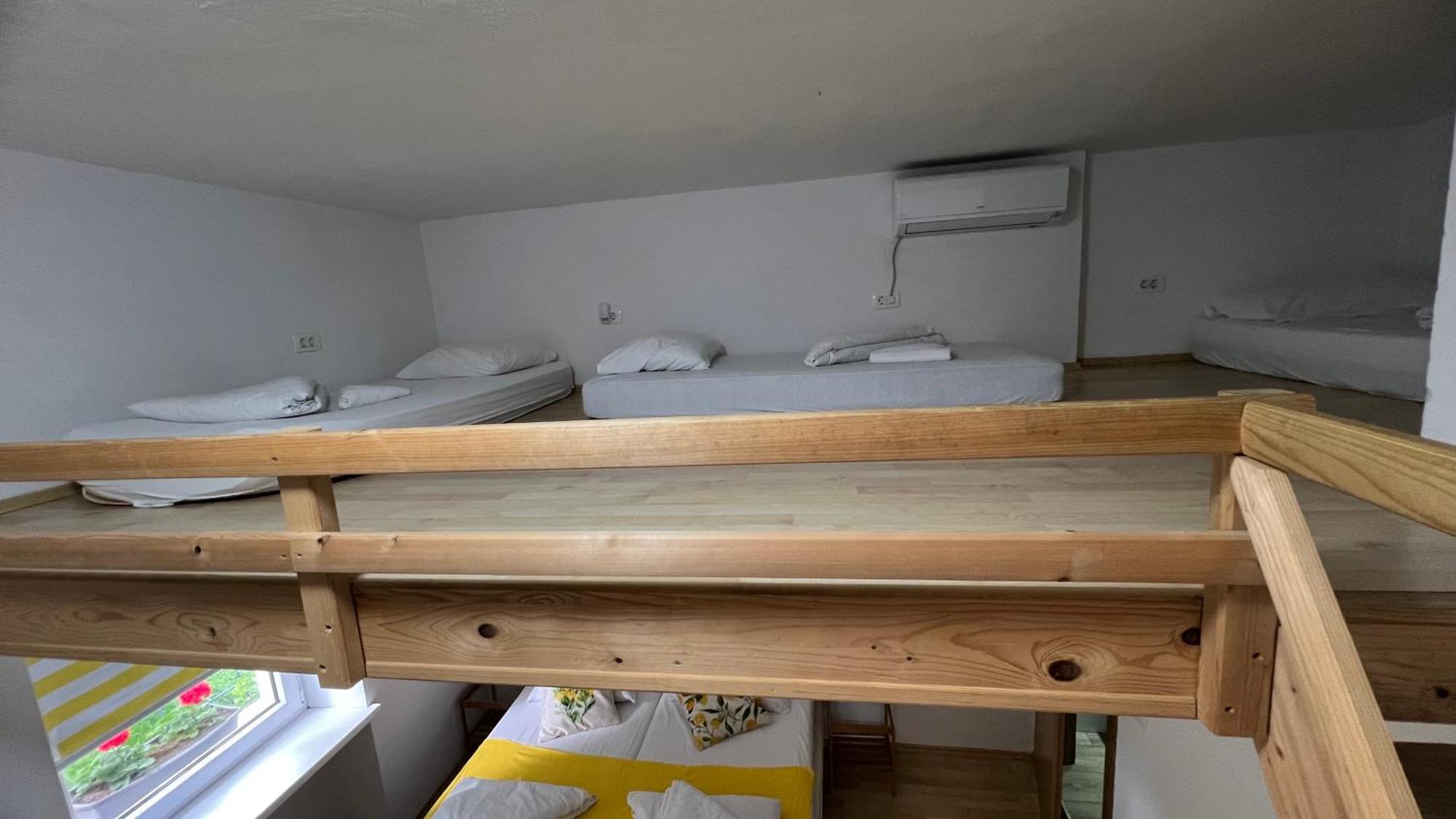 فندق Lemonwood House بوستوينا المظهر الخارجي الصورة