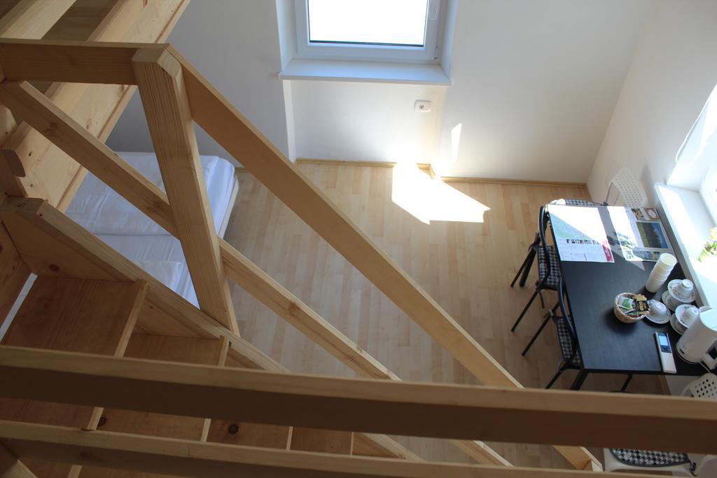 فندق Lemonwood House بوستوينا المظهر الخارجي الصورة
